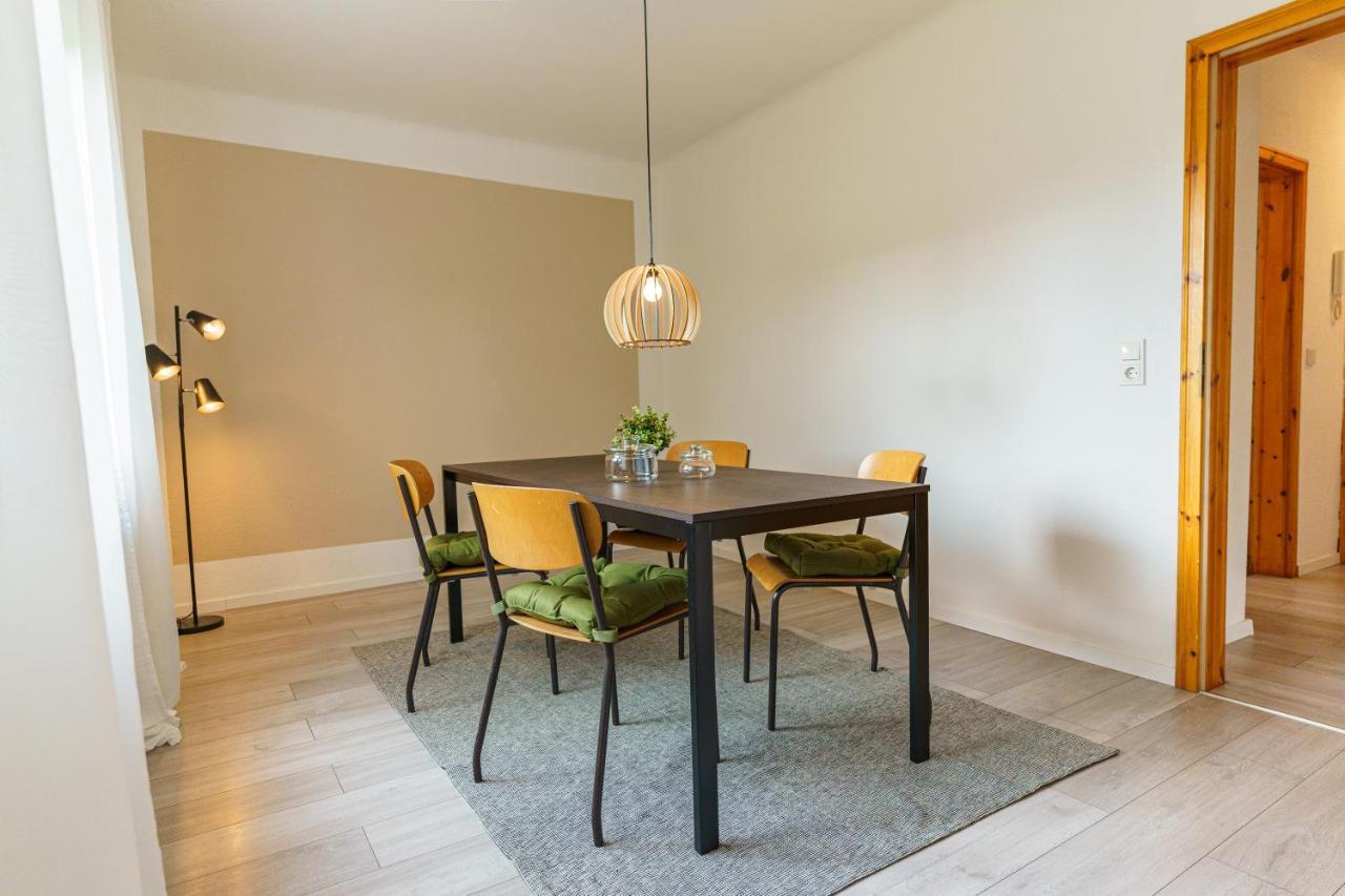 Grosszuegiges Apartment Mit Balkon Fuer Monteure Und Feriengaeste ディリンゲン・アン・デア・ザール エクステリア 写真